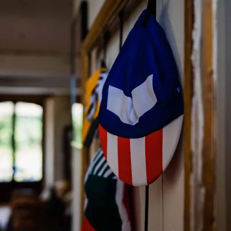 Le Bezy Pyrenees Bed & Breakfast Mézerville