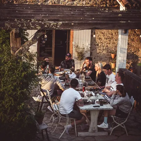 Le Bezy Pyrenees Alojamento de Acomodação e Pequeno-almoço *