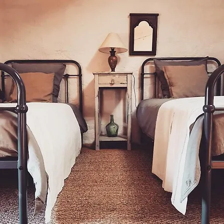 Le Bezy Pyrenees Bed & Breakfast *