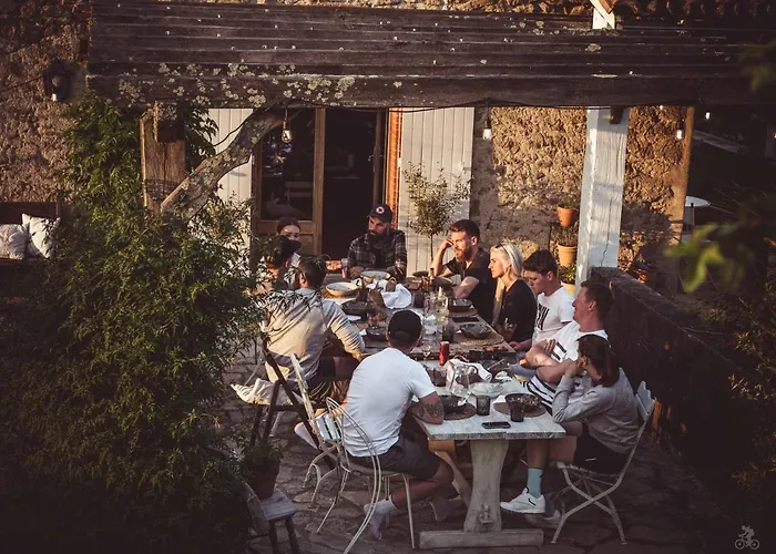 Le Bezy Pyrenees Alojamento de Acomodação e Pequeno-almoço *