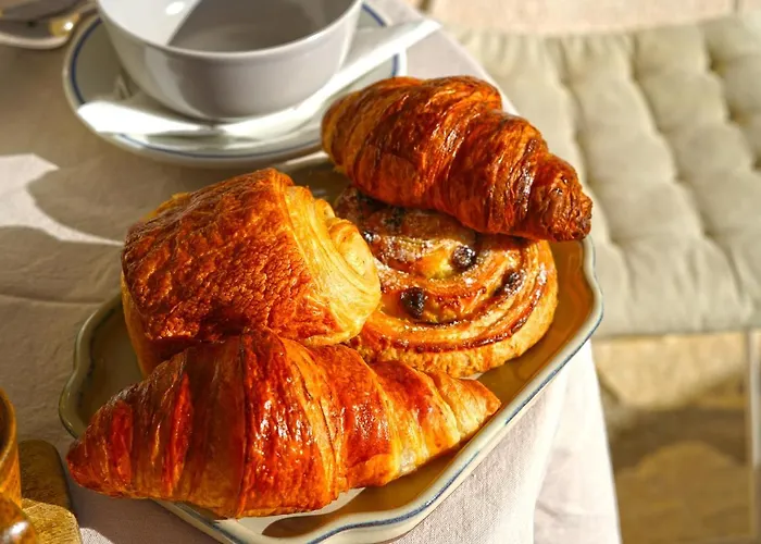 Le Bezy Pyrenees * Mézerville